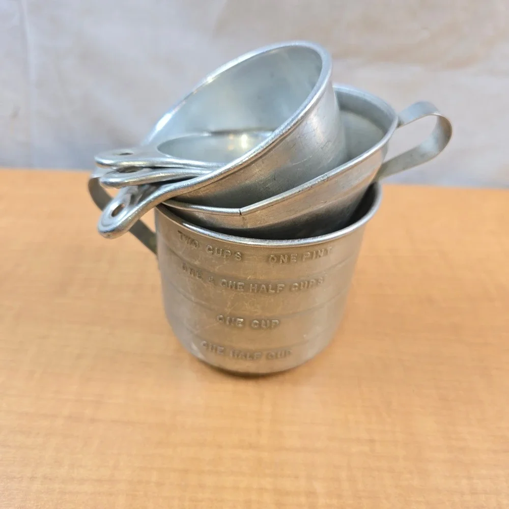 EKCO Aluminum Tab Handle Measuring Cups FARMHOUSE KITCHEN DECOR Vintage USA